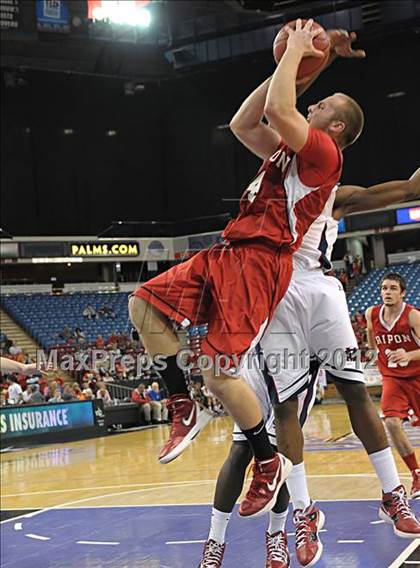 Thumbnail 3 in Ripon vs. Modesto Christian (CIF SJS D4 Final) photogallery.