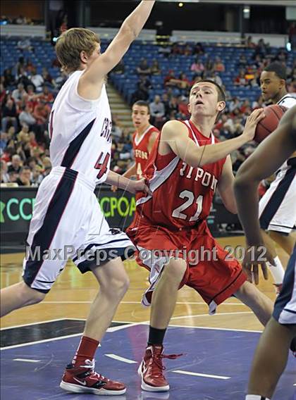Thumbnail 3 in Ripon vs. Modesto Christian (CIF SJS D4 Final) photogallery.