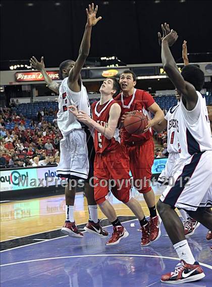 Thumbnail 3 in Ripon vs. Modesto Christian (CIF SJS D4 Final) photogallery.