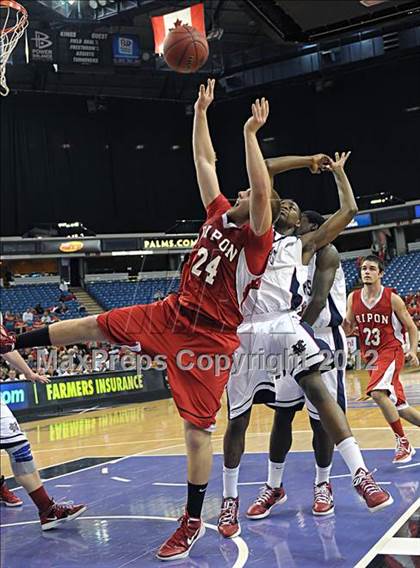 Thumbnail 2 in Ripon vs. Modesto Christian (CIF SJS D4 Final) photogallery.
