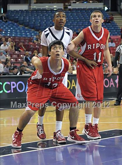 Thumbnail 2 in Ripon vs. Modesto Christian (CIF SJS D4 Final) photogallery.