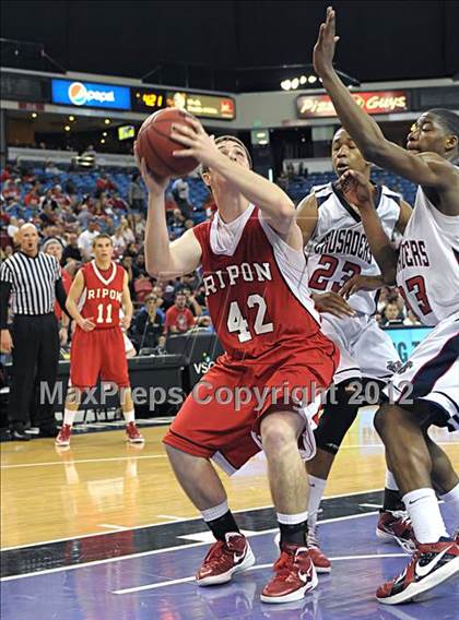 Thumbnail 2 in Ripon vs. Modesto Christian (CIF SJS D4 Final) photogallery.