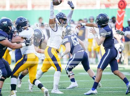 Thumbnail 1 in Highland Park vs Lone Star (UIL 5A Regional) photogallery.