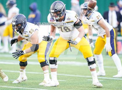 Thumbnail 3 in Highland Park vs Lone Star (UIL 5A Regional) photogallery.