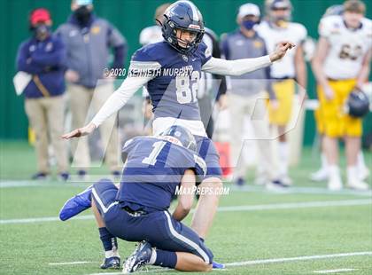 Thumbnail 3 in Highland Park vs Lone Star (UIL 5A Regional) photogallery.