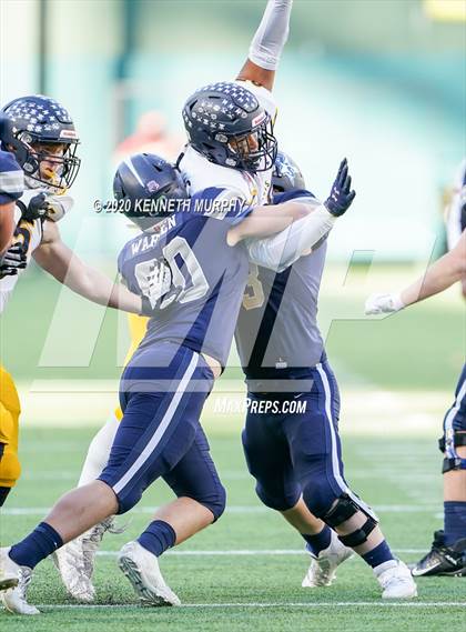 Thumbnail 3 in Highland Park vs Lone Star (UIL 5A Regional) photogallery.