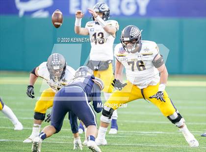Thumbnail 1 in Highland Park vs Lone Star (UIL 5A Regional) photogallery.