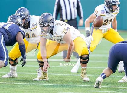 Thumbnail 3 in Highland Park vs Lone Star (UIL 5A Regional) photogallery.