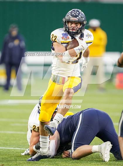 Thumbnail 3 in Highland Park vs Lone Star (UIL 5A Regional) photogallery.