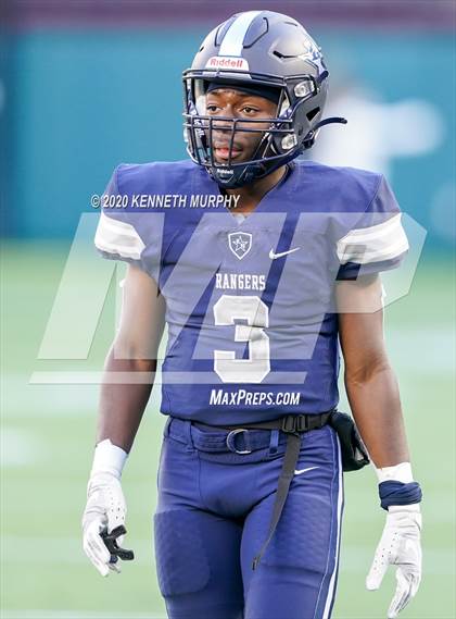 Thumbnail 2 in Highland Park vs Lone Star (UIL 5A Regional) photogallery.