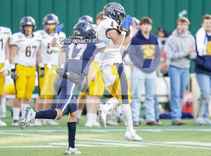 Thumbnail 1 in Highland Park vs Lone Star (UIL 5A Regional) photogallery.