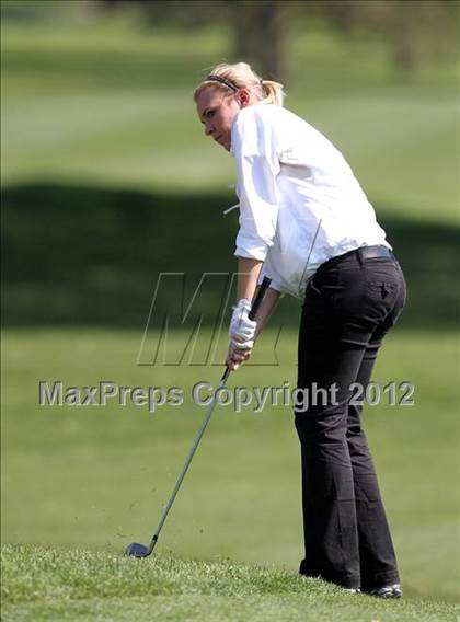 Thumbnail 2 in Jester Park Girls Varsity Invitational photogallery.