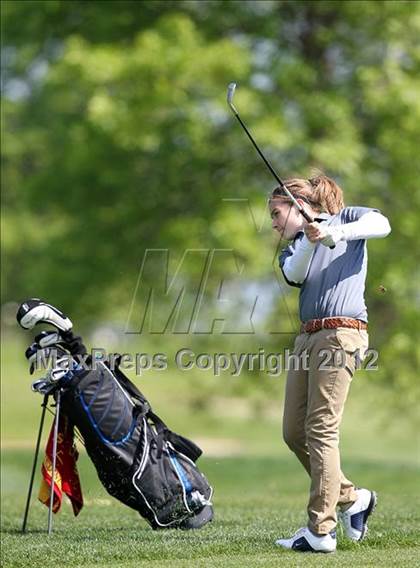 Thumbnail 2 in Jester Park Girls Varsity Invitational photogallery.
