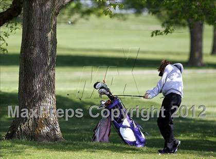 Thumbnail 2 in Jester Park Girls Varsity Invitational photogallery.