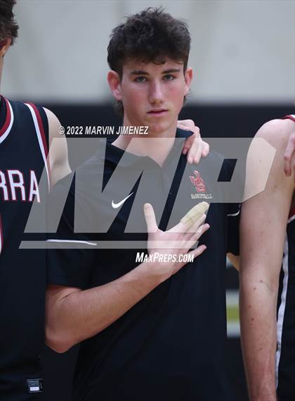 Thumbnail 2 in JSerra Catholic @ Oak Park photogallery.