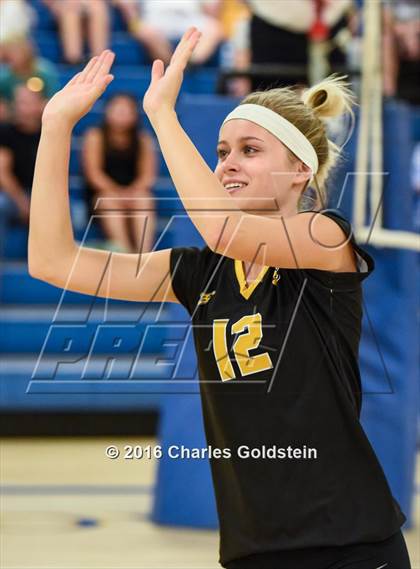 Thumbnail 1 in Newbury Park @ Agoura photogallery.