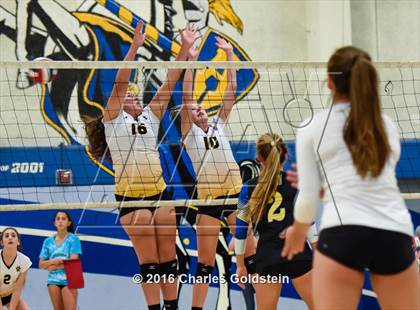 Thumbnail 3 in Newbury Park @ Agoura photogallery.