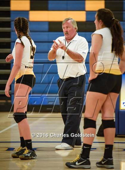 Thumbnail 1 in Newbury Park @ Agoura photogallery.