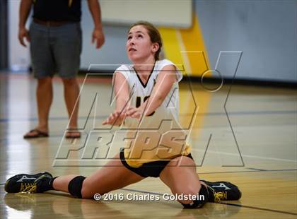 Thumbnail 2 in Newbury Park @ Agoura photogallery.