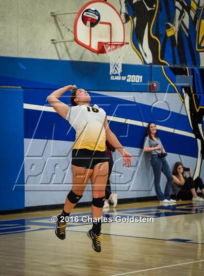 Thumbnail 3 in Newbury Park @ Agoura photogallery.