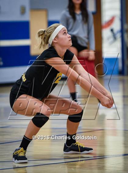Thumbnail 2 in Newbury Park @ Agoura photogallery.