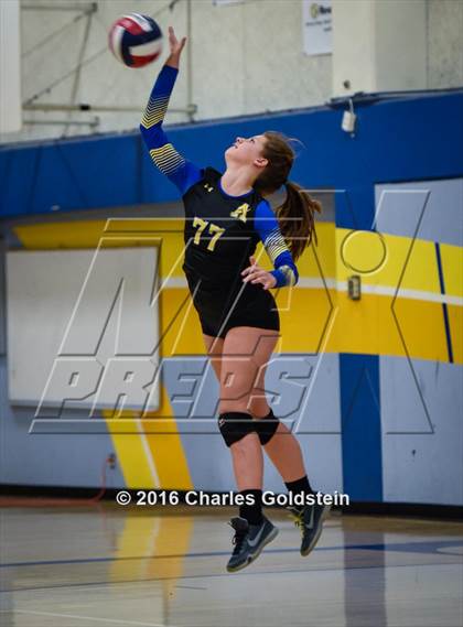 Thumbnail 1 in Newbury Park @ Agoura photogallery.