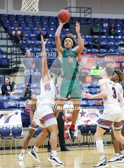 Thumbnail 3 in Mansfield Timberview vs. Waxahachie (Whataburger Tournament) photogallery.