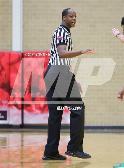 Thumbnail 3 in Mansfield Timberview vs. Waxahachie (Whataburger Tournament) photogallery.