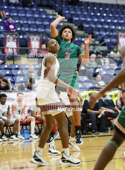 Thumbnail 2 in Mansfield Timberview vs. Waxahachie (Whataburger Tournament) photogallery.