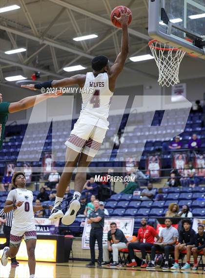Thumbnail 1 in Mansfield Timberview vs. Waxahachie (Whataburger Tournament) photogallery.