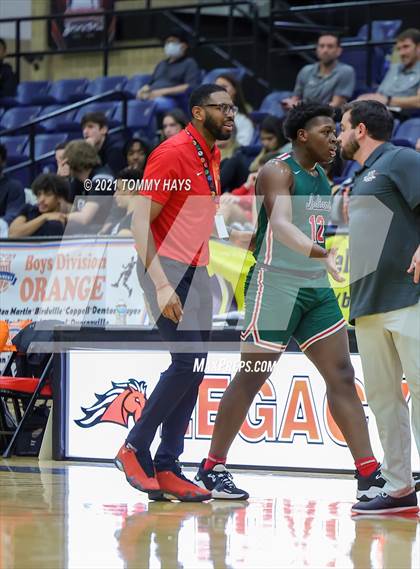 Thumbnail 2 in Mansfield Timberview vs. Waxahachie (Whataburger Tournament) photogallery.