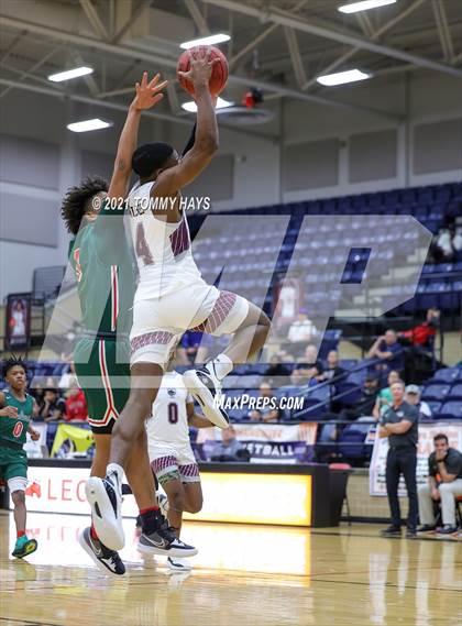 Thumbnail 3 in Mansfield Timberview vs. Waxahachie (Whataburger Tournament) photogallery.