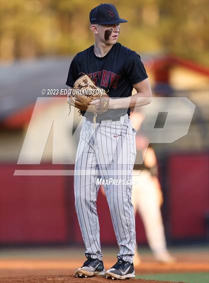 Thumbnail 3 in Johns Creek @ Lassiter photogallery.