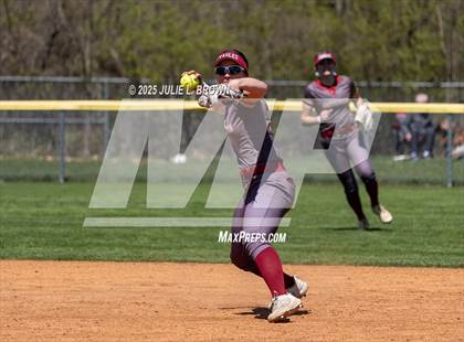 Thumbnail 3 in Silver Creek vs Bishop Watterson photogallery.