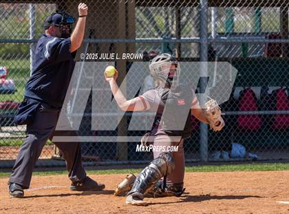 Thumbnail 2 in Silver Creek vs Bishop Watterson photogallery.