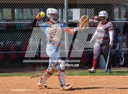 Thumbnail 2 in Silver Creek vs Bishop Watterson photogallery.