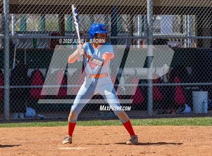 Thumbnail 2 in Silver Creek vs Bishop Watterson photogallery.