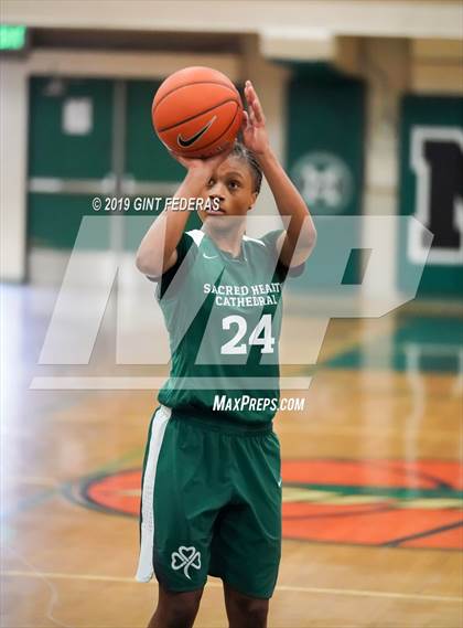 Thumbnail 1 in Bishop O'Dowd vs. Sacred Heart Cathedral Preparatory (Elite is Earned New Year Classic) photogallery.
