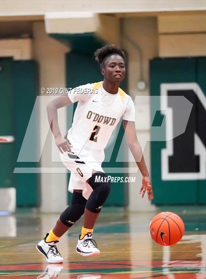 Thumbnail 3 in Bishop O'Dowd vs. Sacred Heart Cathedral Preparatory (Elite is Earned New Year Classic) photogallery.