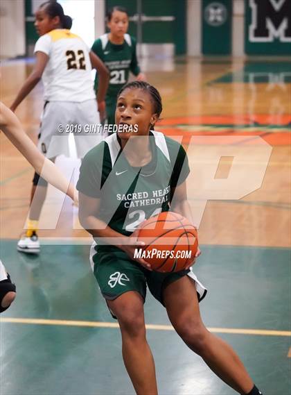 Thumbnail 1 in Bishop O'Dowd vs. Sacred Heart Cathedral Preparatory (Elite is Earned New Year Classic) photogallery.