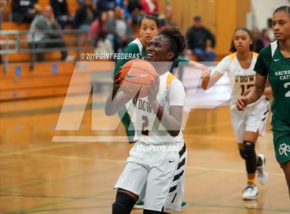 Thumbnail 3 in Bishop O'Dowd vs. Sacred Heart Cathedral Preparatory (Elite is Earned New Year Classic) photogallery.