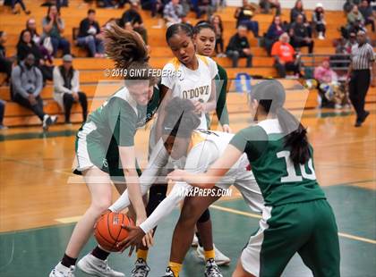 Thumbnail 1 in Bishop O'Dowd vs. Sacred Heart Cathedral Preparatory (Elite is Earned New Year Classic) photogallery.
