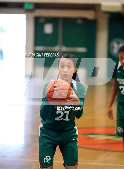 Thumbnail 3 in Bishop O'Dowd vs. Sacred Heart Cathedral Preparatory (Elite is Earned New Year Classic) photogallery.