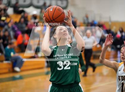 Thumbnail 1 in Bishop O'Dowd vs. Sacred Heart Cathedral Preparatory (Elite is Earned New Year Classic) photogallery.
