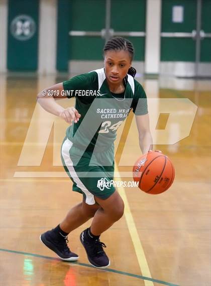 Thumbnail 1 in Bishop O'Dowd vs. Sacred Heart Cathedral Preparatory (Elite is Earned New Year Classic) photogallery.