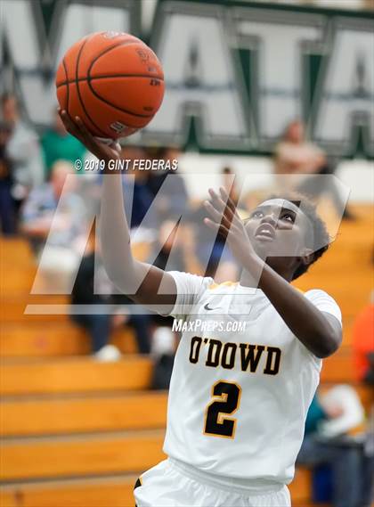 Thumbnail 1 in Bishop O'Dowd vs. Sacred Heart Cathedral Preparatory (Elite is Earned New Year Classic) photogallery.