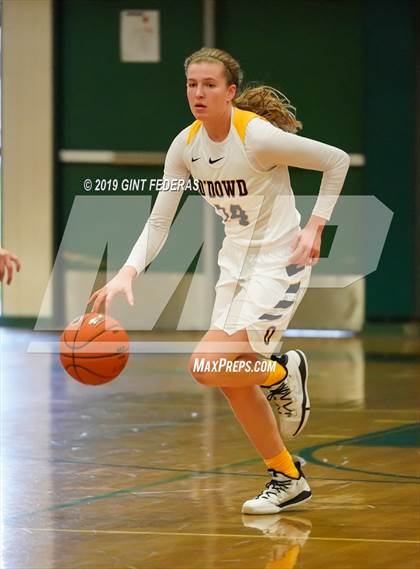 Thumbnail 3 in Bishop O'Dowd vs. Sacred Heart Cathedral Preparatory (Elite is Earned New Year Classic) photogallery.