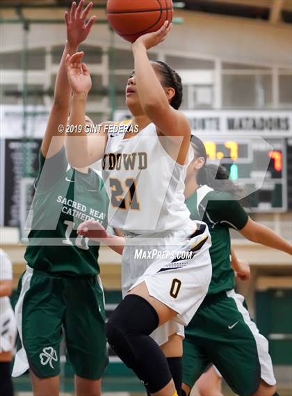 Thumbnail 1 in Bishop O'Dowd vs. Sacred Heart Cathedral Preparatory (Elite is Earned New Year Classic) photogallery.