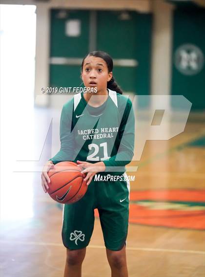 Thumbnail 2 in Bishop O'Dowd vs. Sacred Heart Cathedral Preparatory (Elite is Earned New Year Classic) photogallery.