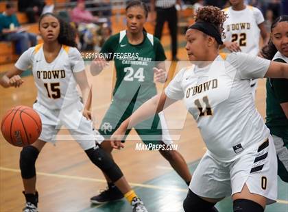 Thumbnail 3 in Bishop O'Dowd vs. Sacred Heart Cathedral Preparatory (Elite is Earned New Year Classic) photogallery.